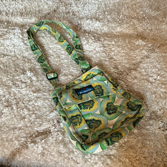 Kavu, Kiwi Crossbody Purse - Picture 2 of 4